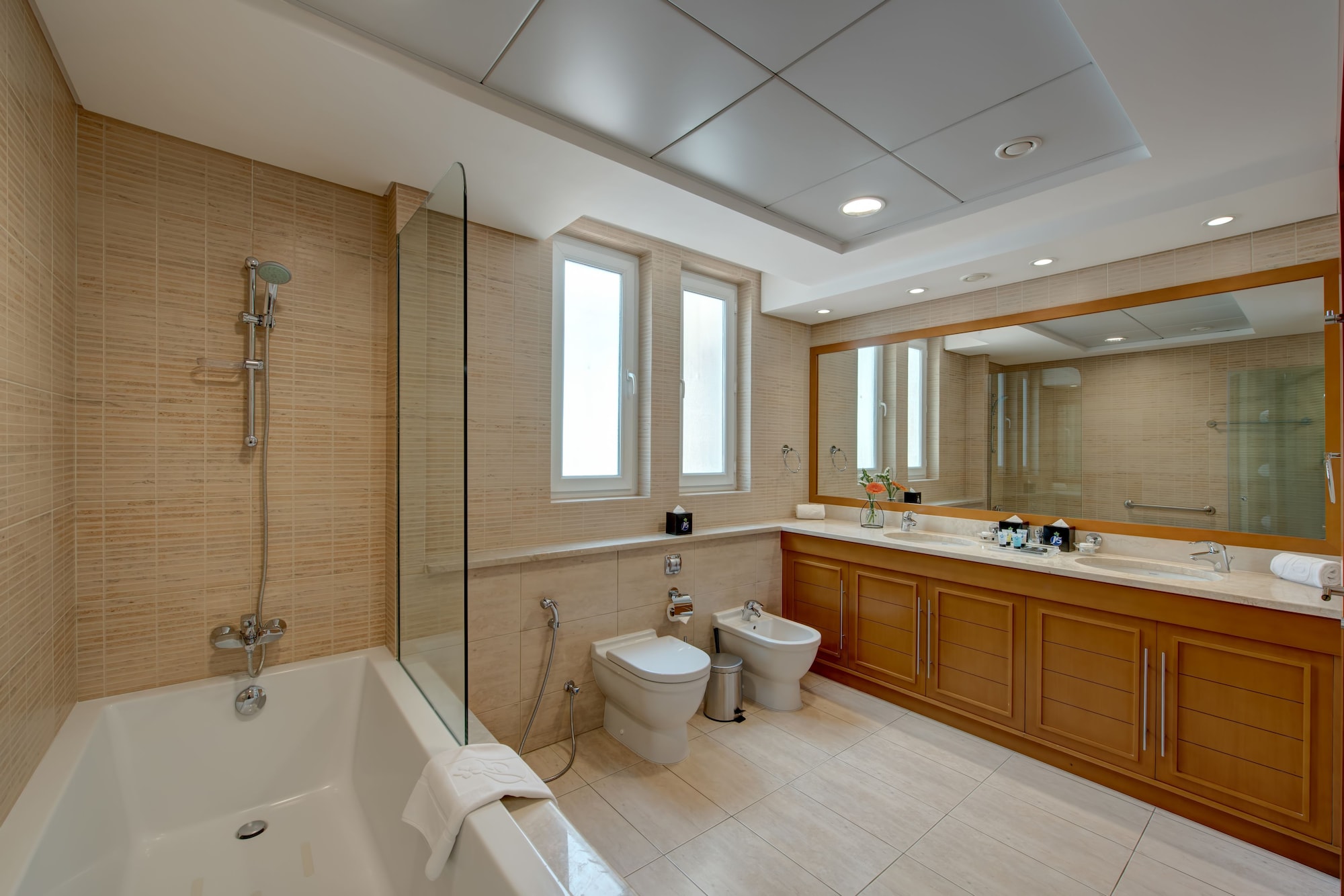 j5 villas holiday homes barsha gardens