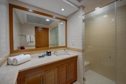j5 villas holiday homes barsha gardens