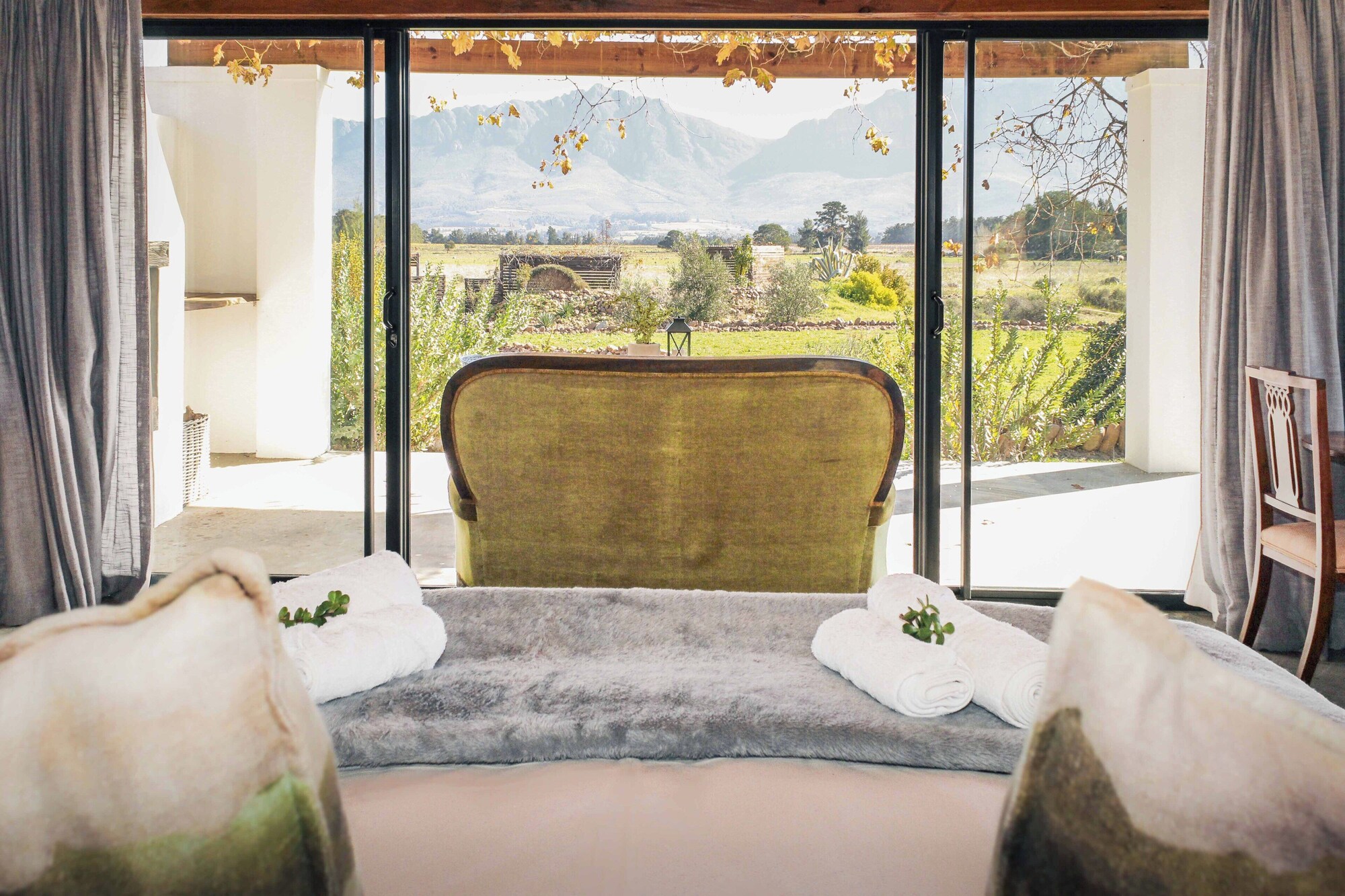 duikersdrift winelands country escape