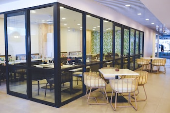 bays inn