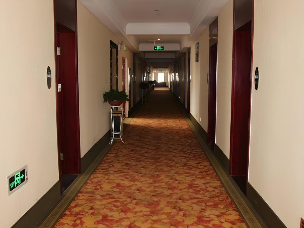 greentree inn pingliang jingning bus station business hotel