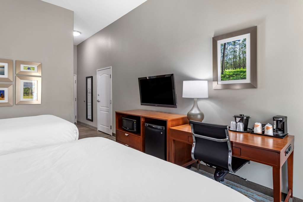 comfort inn and suites