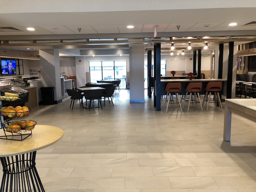 holiday inn cleveland by ihg