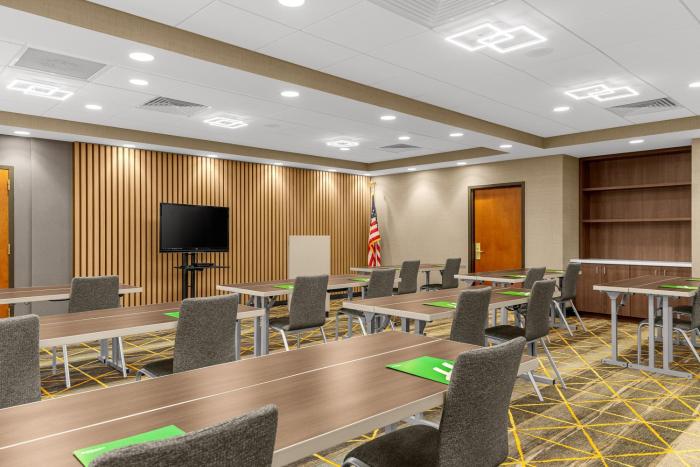 holiday inn cleveland by ihg