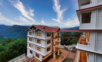 voyage dreamvilla retreat