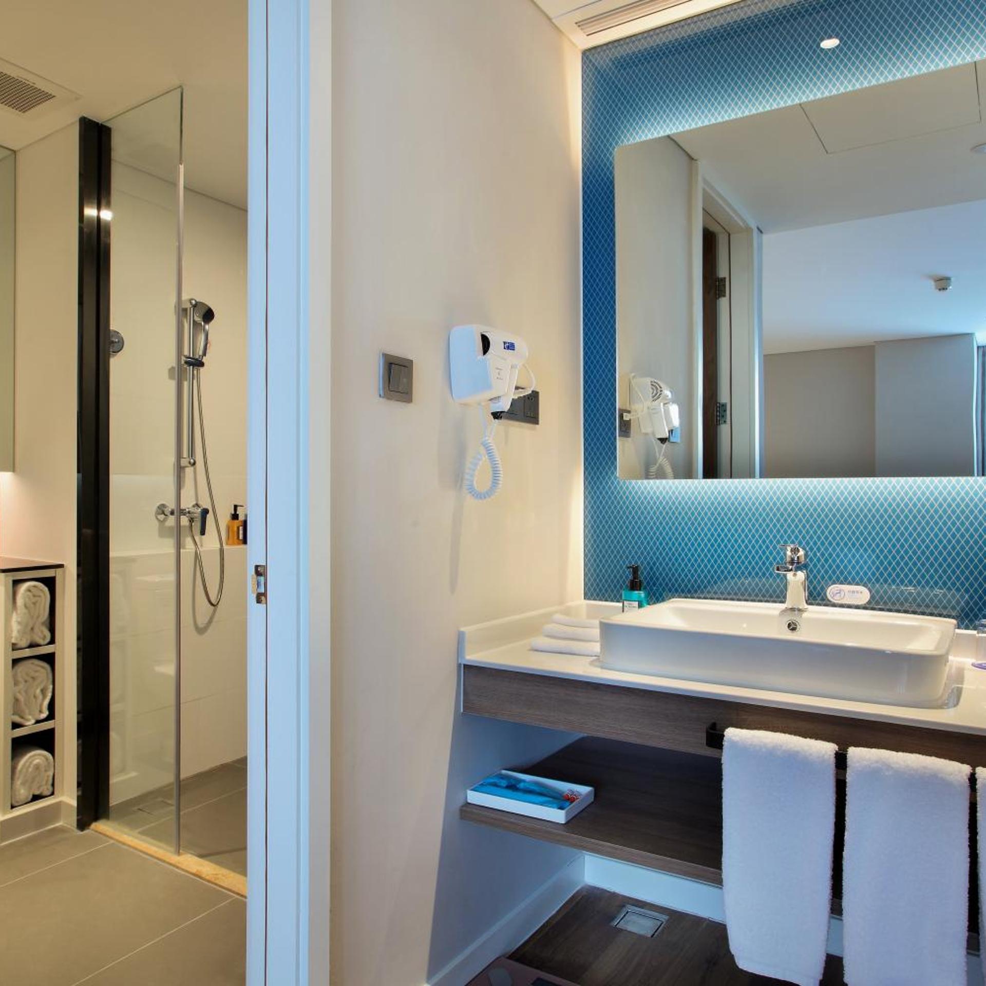 holiday inn express guilin city center an ihg hotel
