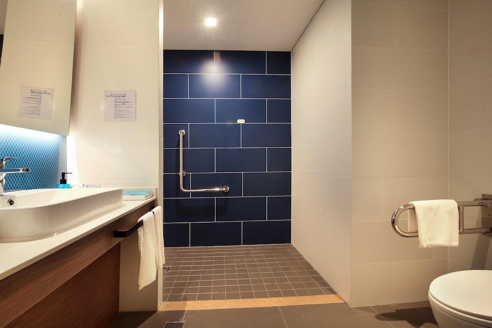 holiday inn express guilin city center an ihg hotel