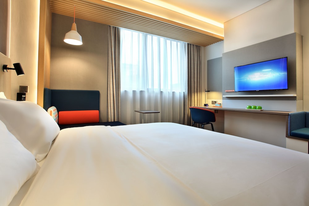 holiday inn express guilin city center an ihg hotel