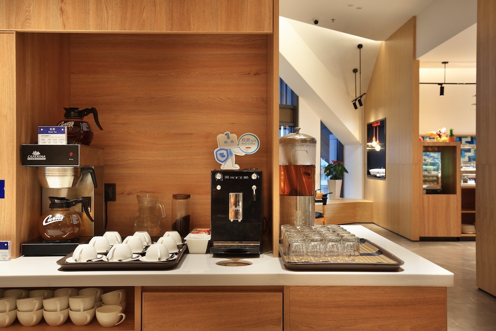 holiday inn express guilin city center an ihg hotel
