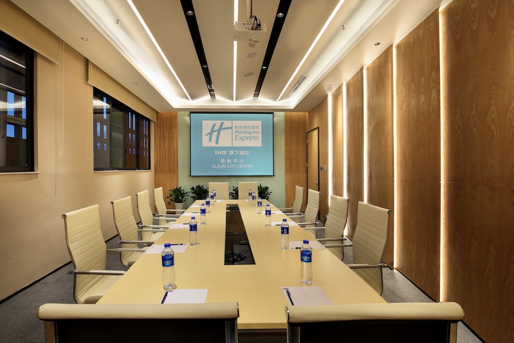 holiday inn express guilin city center an ihg hotel