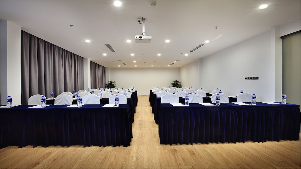 holiday inn express guilin city center an ihg hotel