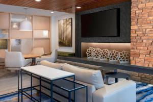 fairfield inn and suites by marriott denver tech center north