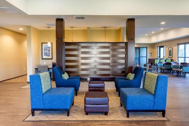 comfort suites burlington near i 5