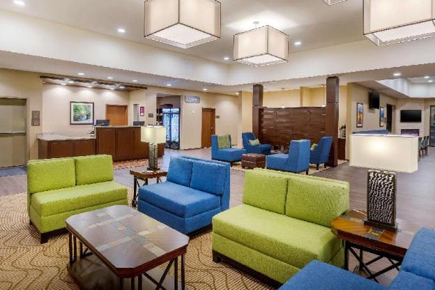 comfort suites burlington near i 5