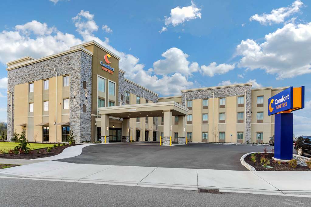 comfort suites burlington near i 5