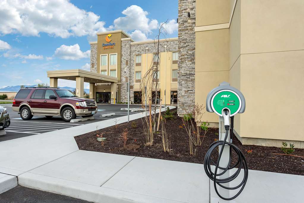 comfort suites burlington near i 5