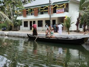 royal munroe palace home stay