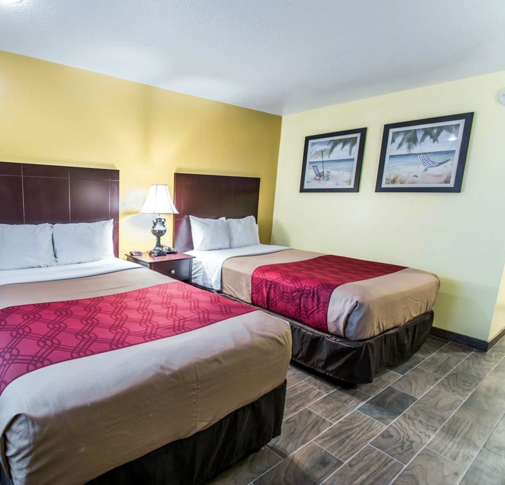 econo lodge cocoa beach near the port