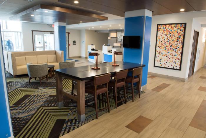 holiday inn express and suites orland park mokena
