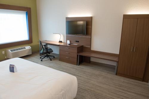 holiday inn express and suites orland park mokena