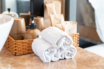 con son blue sea hotel