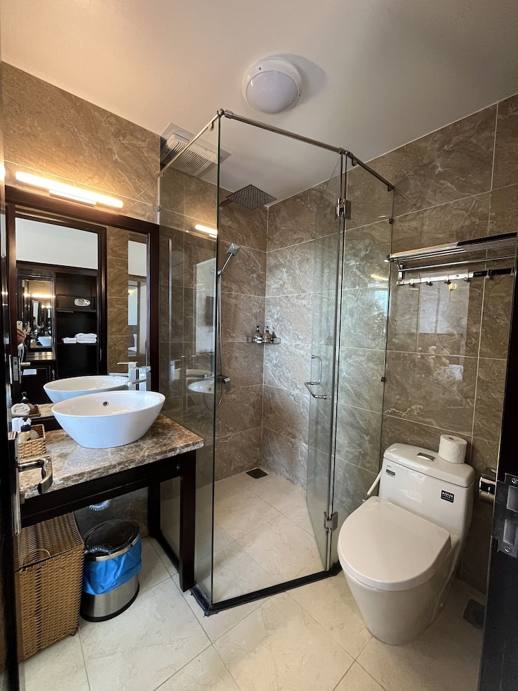 con son blue sea hotel