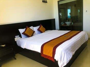 con son blue sea hotel