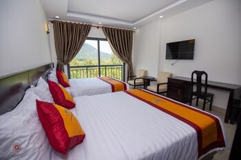 con son blue sea hotel