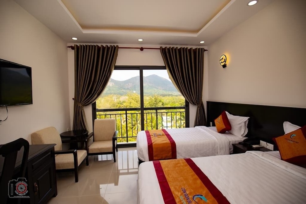 con son blue sea hotel