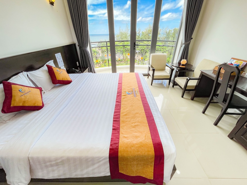 con son blue sea hotel