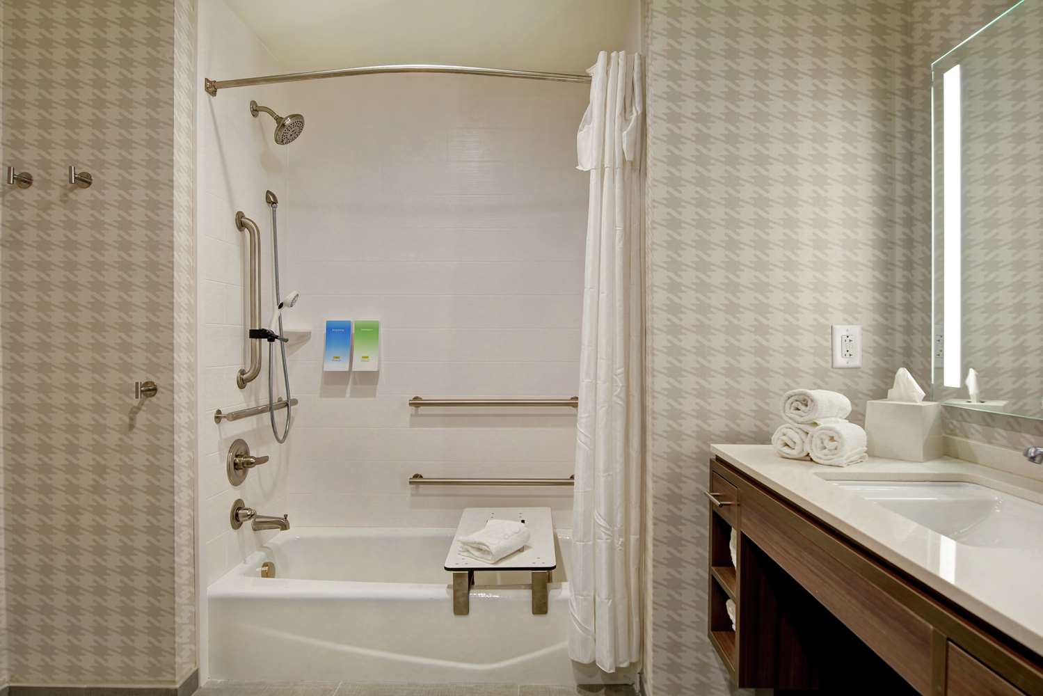 home2 suites by hilton charleston west ashley