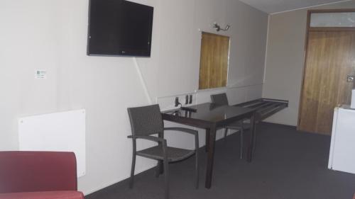 apple motor inn