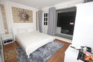 galaxy hotel