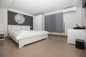 galaxy hotel