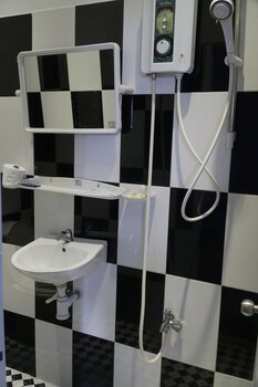 sunny hostel