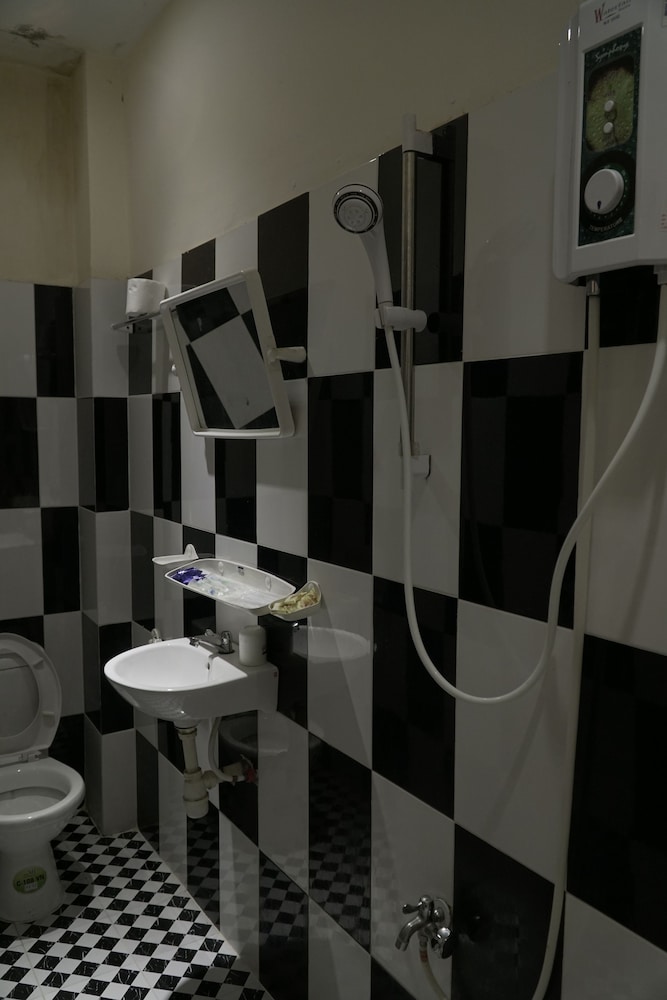 sunny hostel