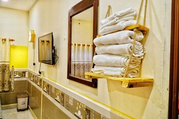 sunny hostel