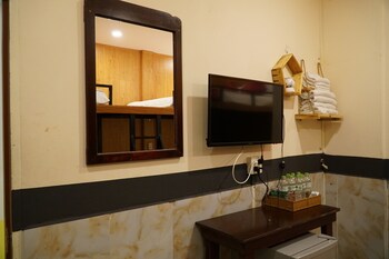 sunny hostel