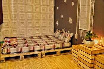 sunny hostel