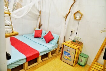sunny hostel