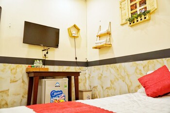 sunny hostel