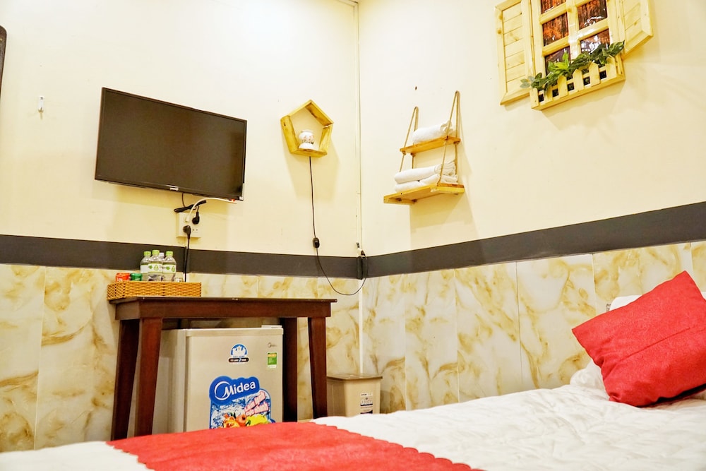 sunny hostel