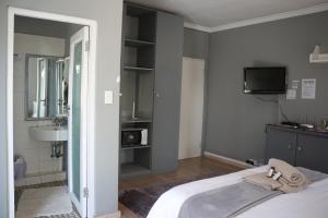 indigo moon guesthouse