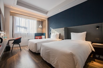 holiday inn express xian bell tower an ihg hotel