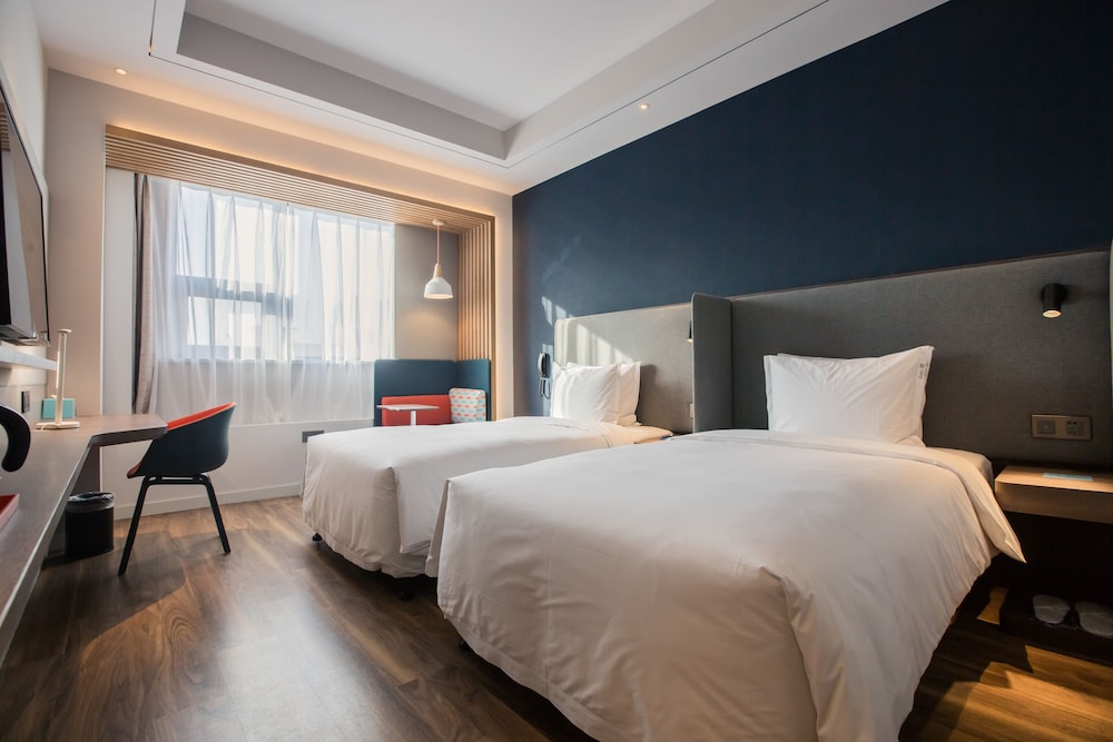 holiday inn express xian bell tower an ihg hotel