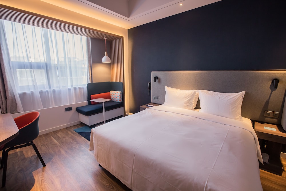 holiday inn express xian bell tower an ihg hotel