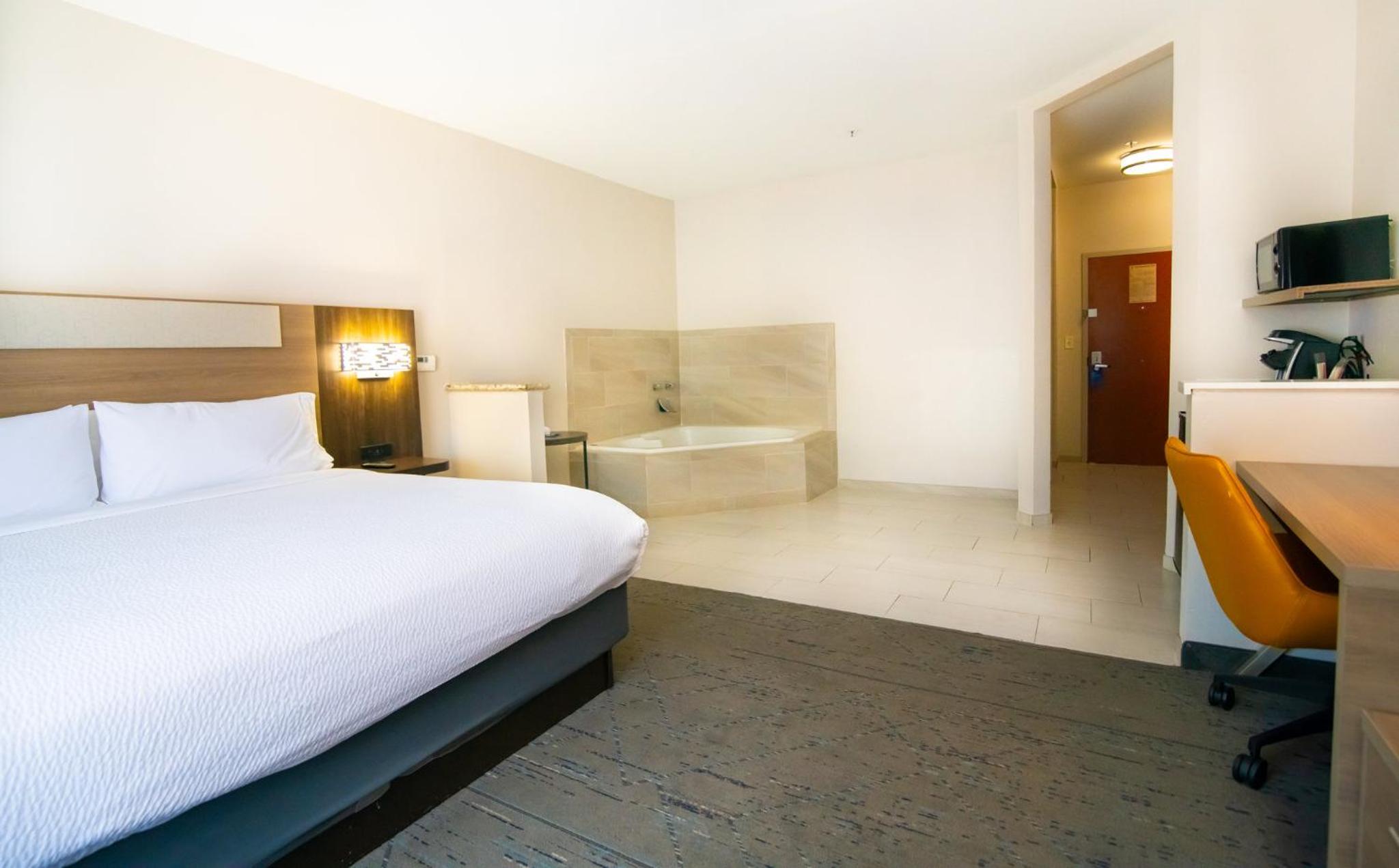 holiday inn express and suites college station by ihg
