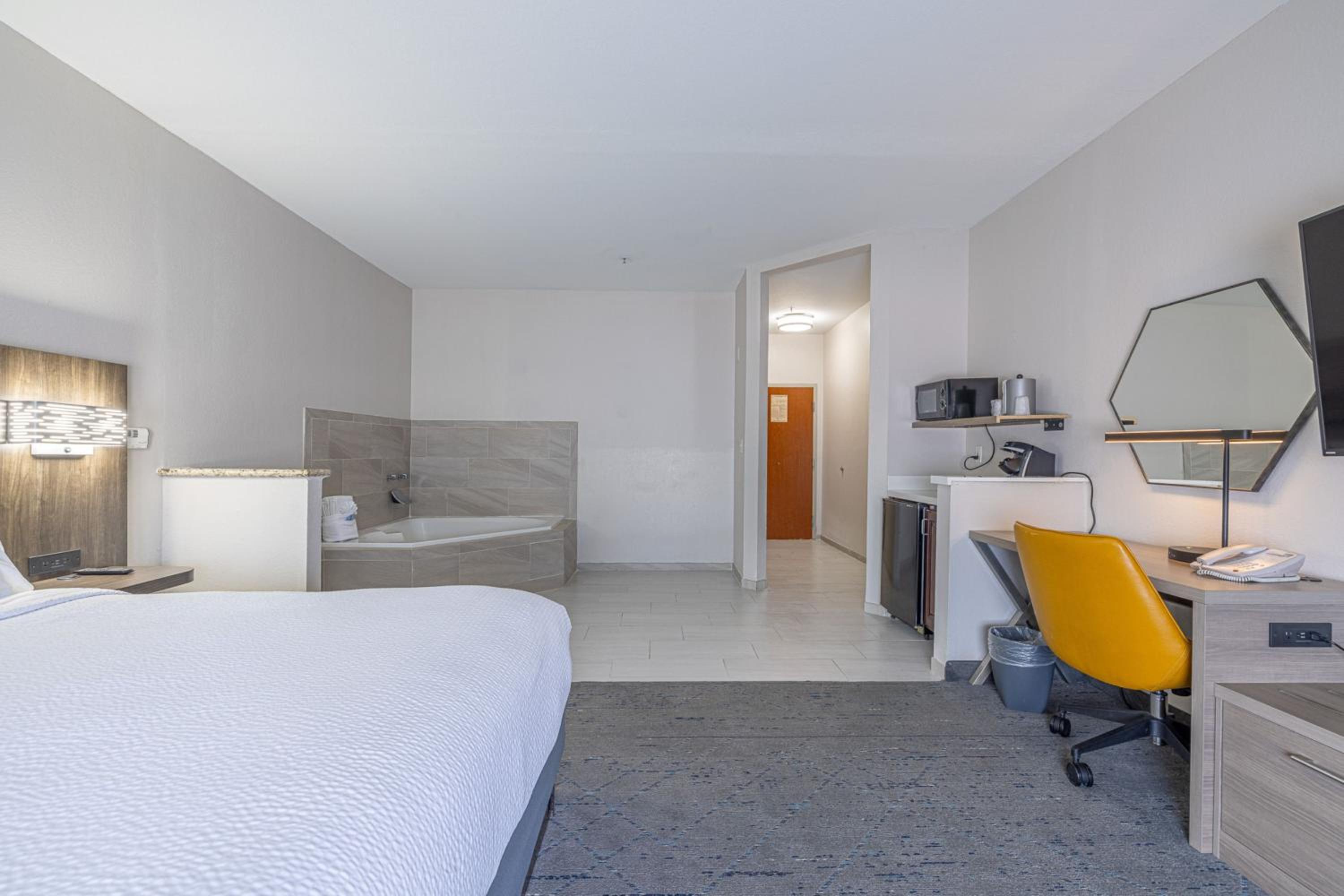 holiday inn express and suites college station by ihg