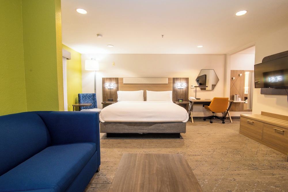 holiday inn express and suites college station by ihg