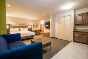 holiday inn express and suites college station by ihg